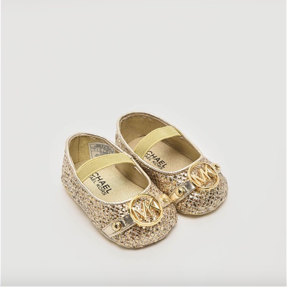 Like New Michael Kors Baby Giby Casual Shoe Gold Mesh Size 2 - Picture 1 of 7